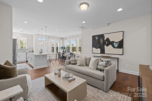 52-4131 Walking Ridge Rd, Charlotte, NC, 28208-3588 | Card Image