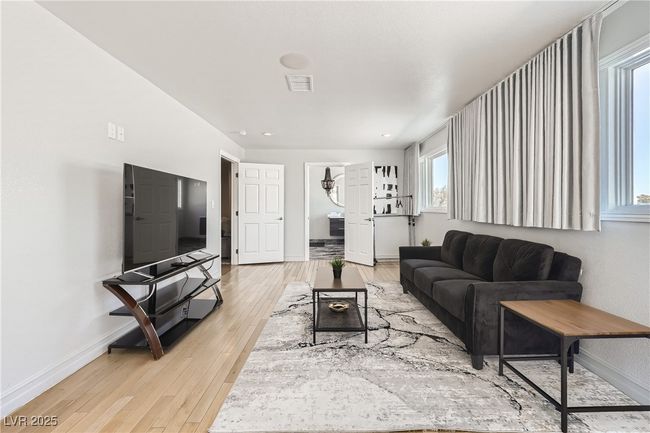 2890 Belcastro St, House other with 4 bedrooms, 5 bathrooms and null parking in Las Vegas NV | Image 20