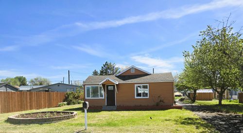 756 Nw Fairmont St, Prineville, OR, 97754-1514 | Card Image