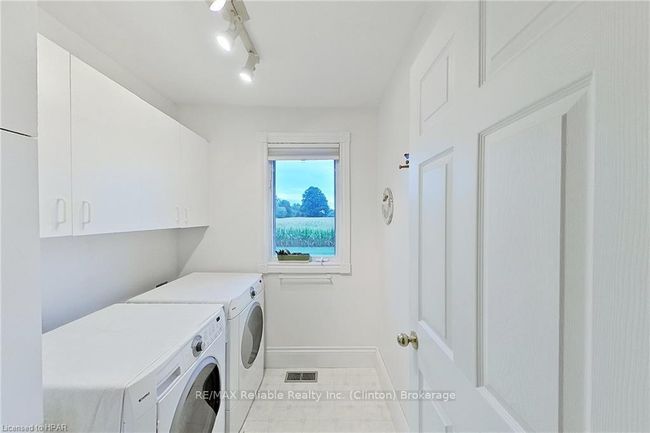 75551 Bluewater Highway, Home with 4 bedrooms, 1 bathrooms and 10 parking in Huron ON | Image 14