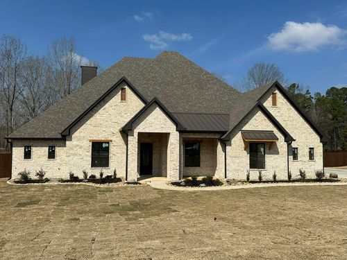 205 Thorn Briar Trl, Longview, TX, 75602-1160 | Card Image