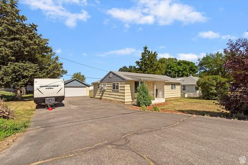 1975 N 2000 W, Farr West, UT, 84404-9695 | Card Image