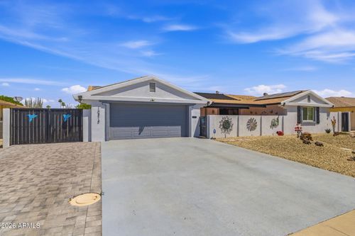 10818 W Brookside Dr, Sun City, AZ, 85351-1006 | Card Image