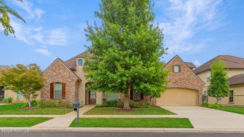 107 Montauban Dr, Lafayette, LA, 70507-3233 | Card Image