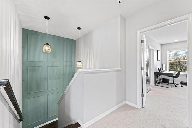 Upstairs landing | Image 17