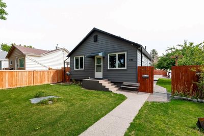 425 12 B St N, House detached with 4 bedrooms, 2 bathrooms and 2 parking in Lethbridge AB | Image 1