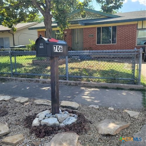 706 S 1st St, Copperas Cove, TX, 76522-2803 | Card Image