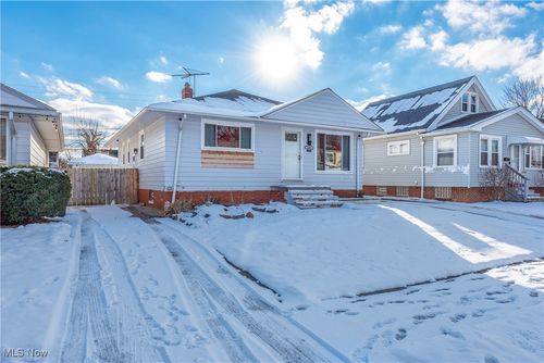 14205 Highlandview Ave, Cleveland, OH, 44135-1455 | Card Image