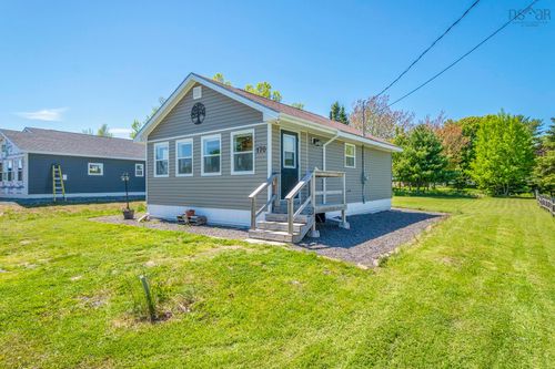 170 Oak Street, Pictou, NS, B0N1C0 | Card Image
