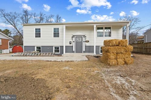 39 Greenview Ave, REISTERSTOWN, MD, 21136-2401 | Card Image