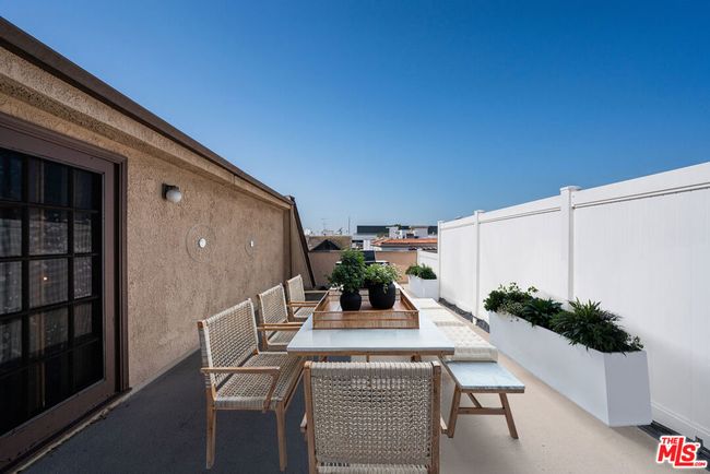 Private Deck | Image 16