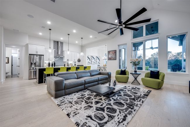 Open floorplan perfect for every occasion | Image 4