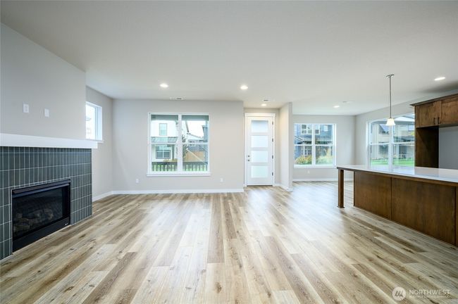 Images are representative of the floor plan and may vary by location and selected finishes. | Image 6