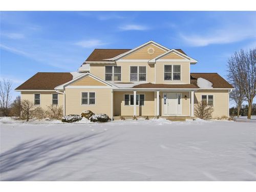 10198 162nd St, Chippewa Falls, WI, 54729-5054 | Card Image