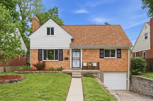 3946 S Fordham Pl, Cincinnati, OH, 45213 | Card Image