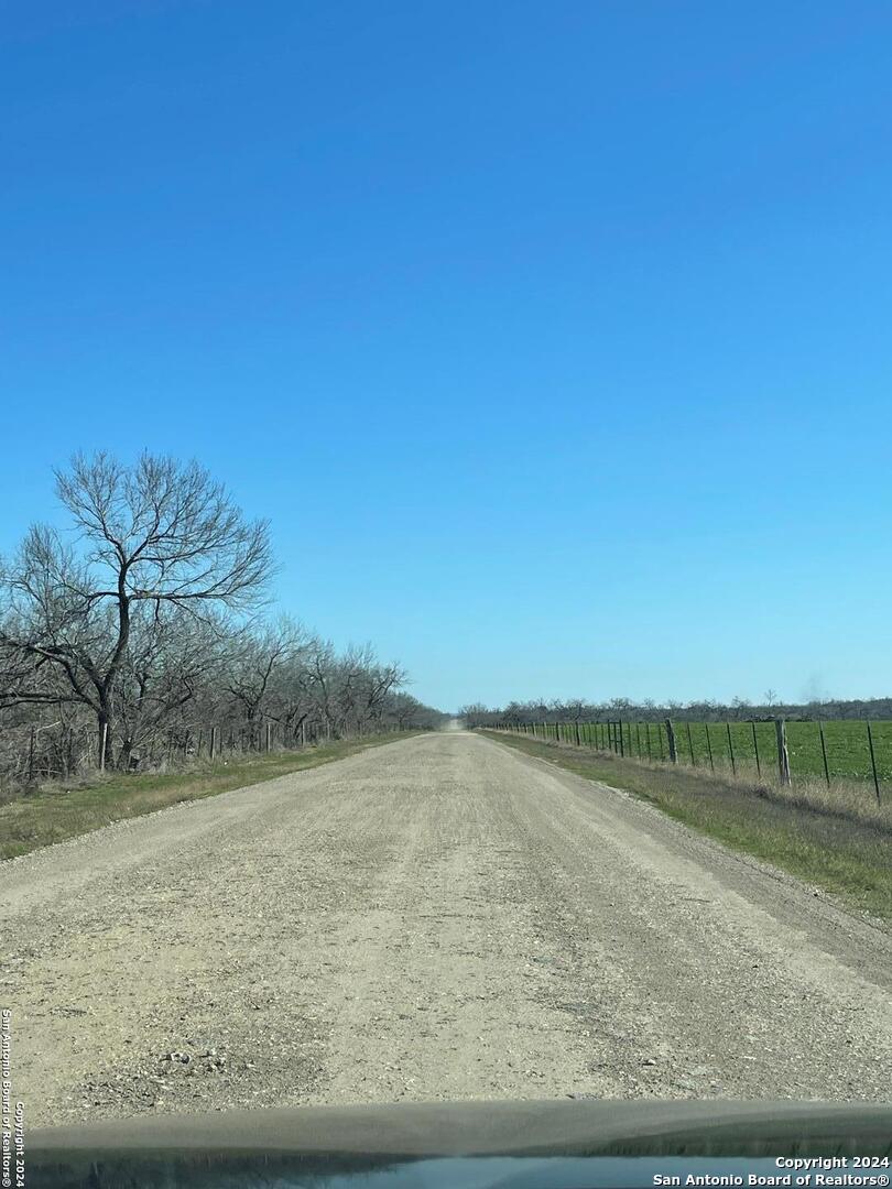 Land in Floresville 5