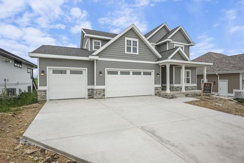 826 Capitol Drive Drive, Dane, WI, 53529 | Card Image