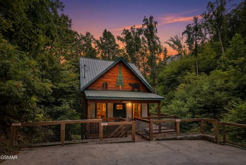 349 Wiley Oakley Dr, Gatlinburg, TN, 37738-4436 | Card Image