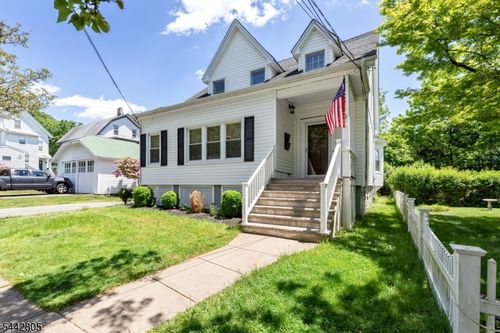 2-11 Milton Pl, Morristown, NJ, 07960-3791 | Card Image