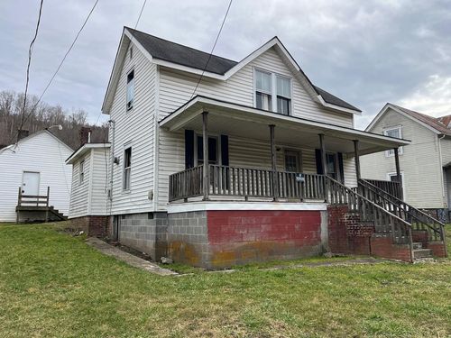 910 W Main St, Saltville, VA, 24370-2704 | Card Image