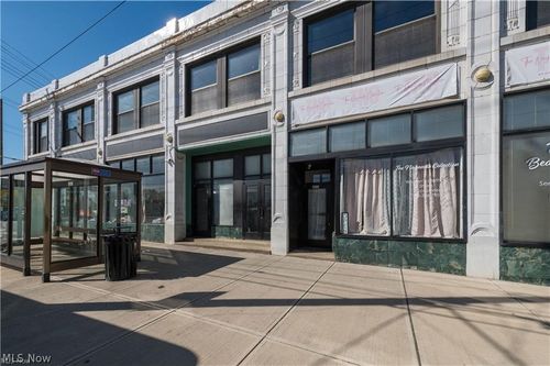 2082 W 65th St, Cleveland, OH, 44102-4364 | Card Image