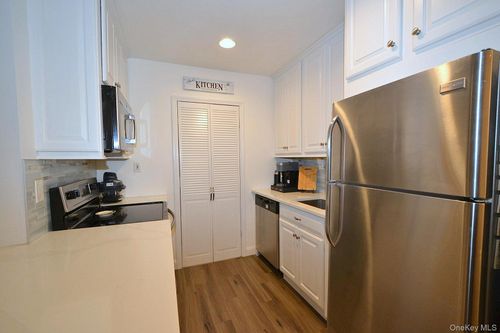 unit-3a-103 Richmond Blvd, Ronkonkoma, NY, 11779-3659 | Card Image