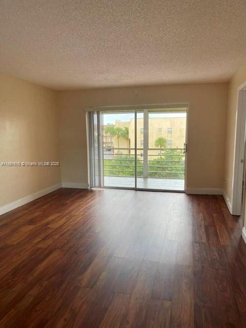 apt-310-8285 Sunrise Lakes Blvd, Sunrise, FL, 33322-1569 | Card Image