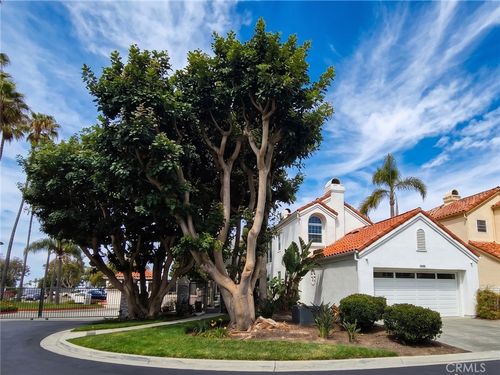 3161 Portofino Cir, Huntington Beach, CA, 92649-1927 | Card Image