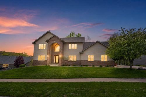 2719 Rocky Creek Ln Ne, Rochester, MN, 55906-8404 | Card Image