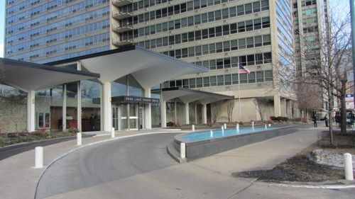 apt-413-3550 Lake Shore Dr, Chicago, IL, 60657-1920 | Card Image
