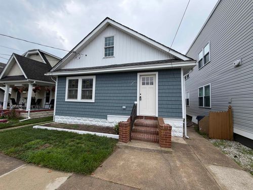 4702 Arctic Ave, Wildwood, NJ, 08260-1604 | Card Image