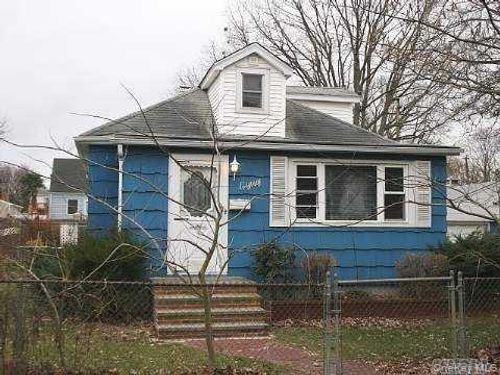 80 Claremont Ave, West Babylon, NY, 11704-3919 | Card Image