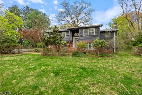 58 Clover Pl, Franklin Park, NJ, 08823-1241 | Card Image