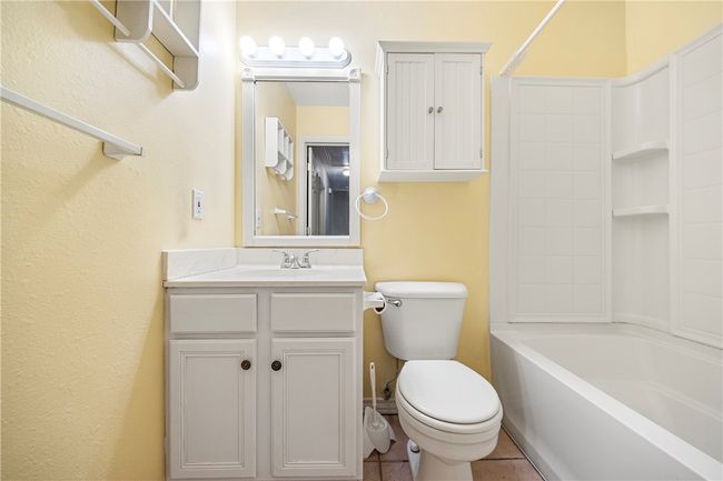 703 W Josephine Ave, House other with 3 bedrooms, 2 bathrooms and null parking in Orange Grove TX | Image 16