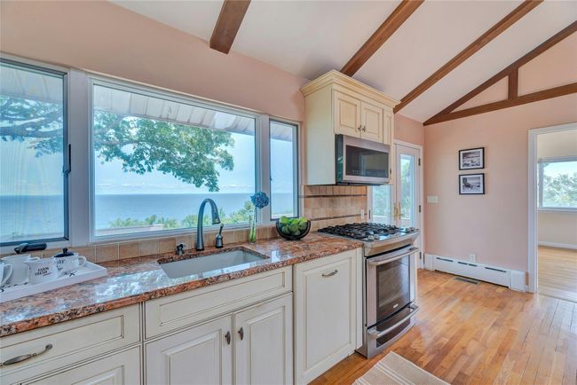 Kitchen | Image 4