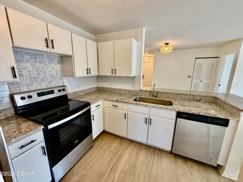 unit-8-205-940 Village Trl, PORT ORANGE, FL, 32127-9378 | Card Image