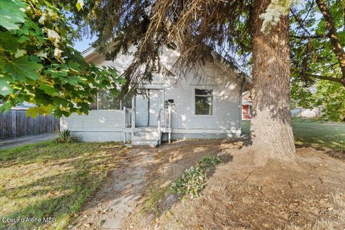 1031 N 3rd St, Coeur D Alene, ID, 83814-3109 | Card Image