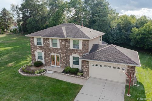 23925 Hickory Grove Ct, Novi, MI, 48375-3101 | Card Image