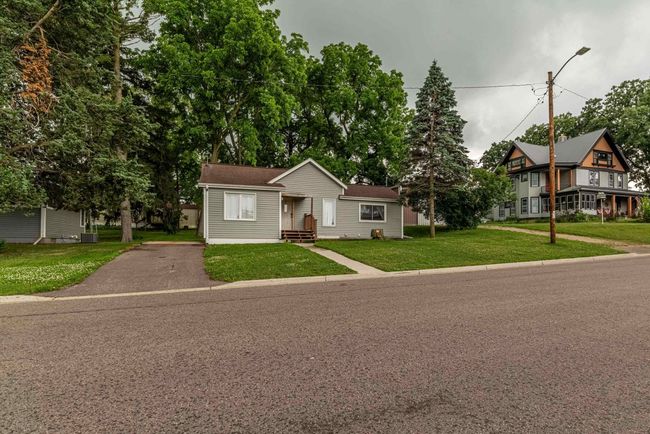 303 W Center St, House other with 2 bedrooms, 1 bathrooms and null parking in South Wayne WI | Image 8