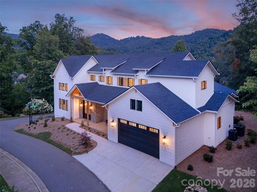 11 Magnolia View Trl, Asheville, NC, 28804-0056 | Card Image
