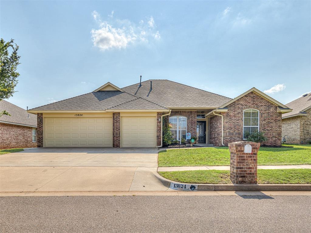 Hunter Jackson Dr, Yukon, OK 73099