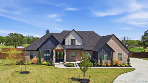 16011 E 106th Pl N, Owasso, OK, 74055-6183 | Card Image