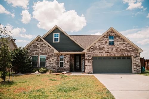107 Fosters Branch Dr, Schulenburg, TX, 78956-5670 | Card Image