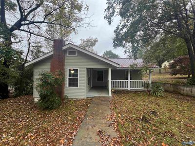 3132 Gaines Street, House other with 2 bedrooms, 1 bathrooms and null parking in Guntersville AL | Image 2