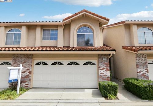 371 Bellflower Ct, San Ramon, CA, 94582-5523 | Card Image
