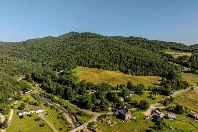140 Hale Hollow Rd, House other with 5 bedrooms, 3 bathrooms and null parking in Bridgewtr Cor VT | Image 37