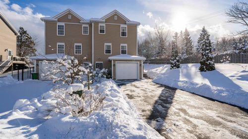 113 Pleasant Street, Wolfville, NS, B4P2R7 | Card Image