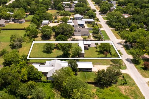 1840 Pine Street, San Marcos, TX, 78666 | Card Image