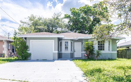 116 Nw 6th Ave, Dania Beach, FL, 33004-2755 | Card Image
