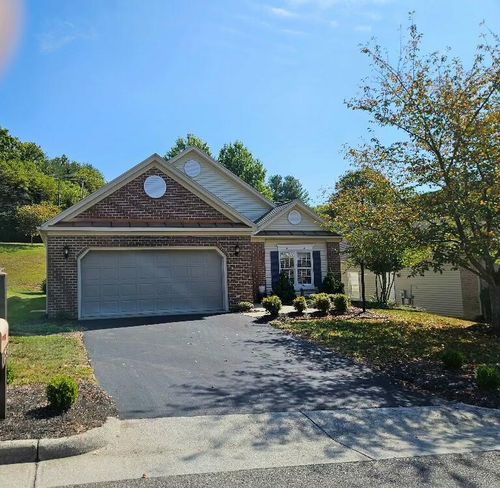 1351 Aarons Run Cir, Salem, VA, 24153-2668 | Card Image